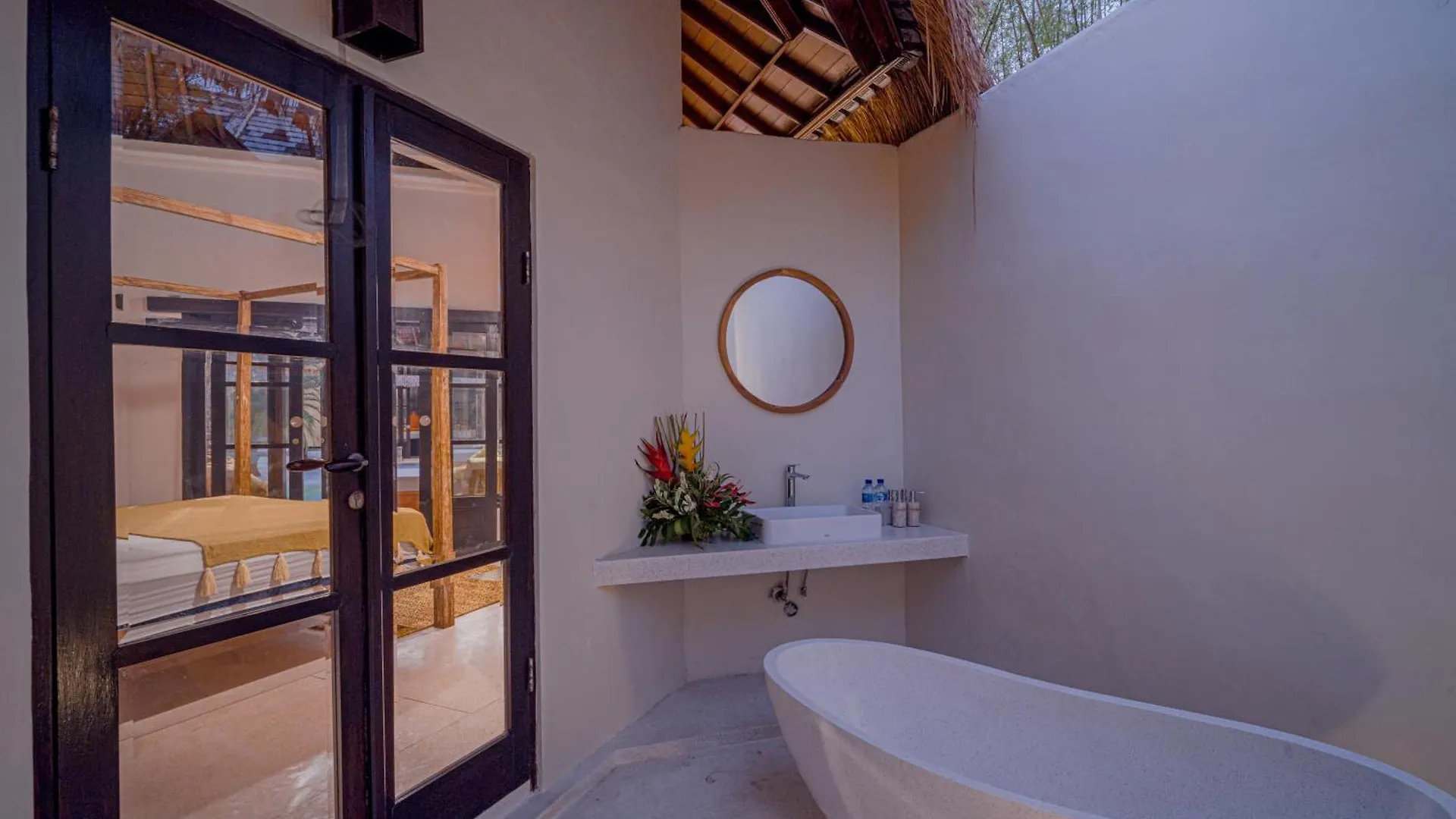 Villa Coconut Heaven By Bali Villa Solutions Seminyak