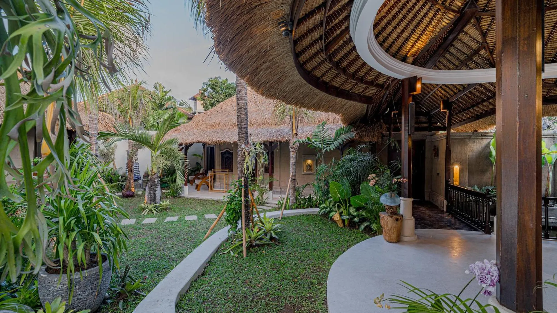 Villa Coconut Heaven By Bali Villa Solutions Seminyak 0*,