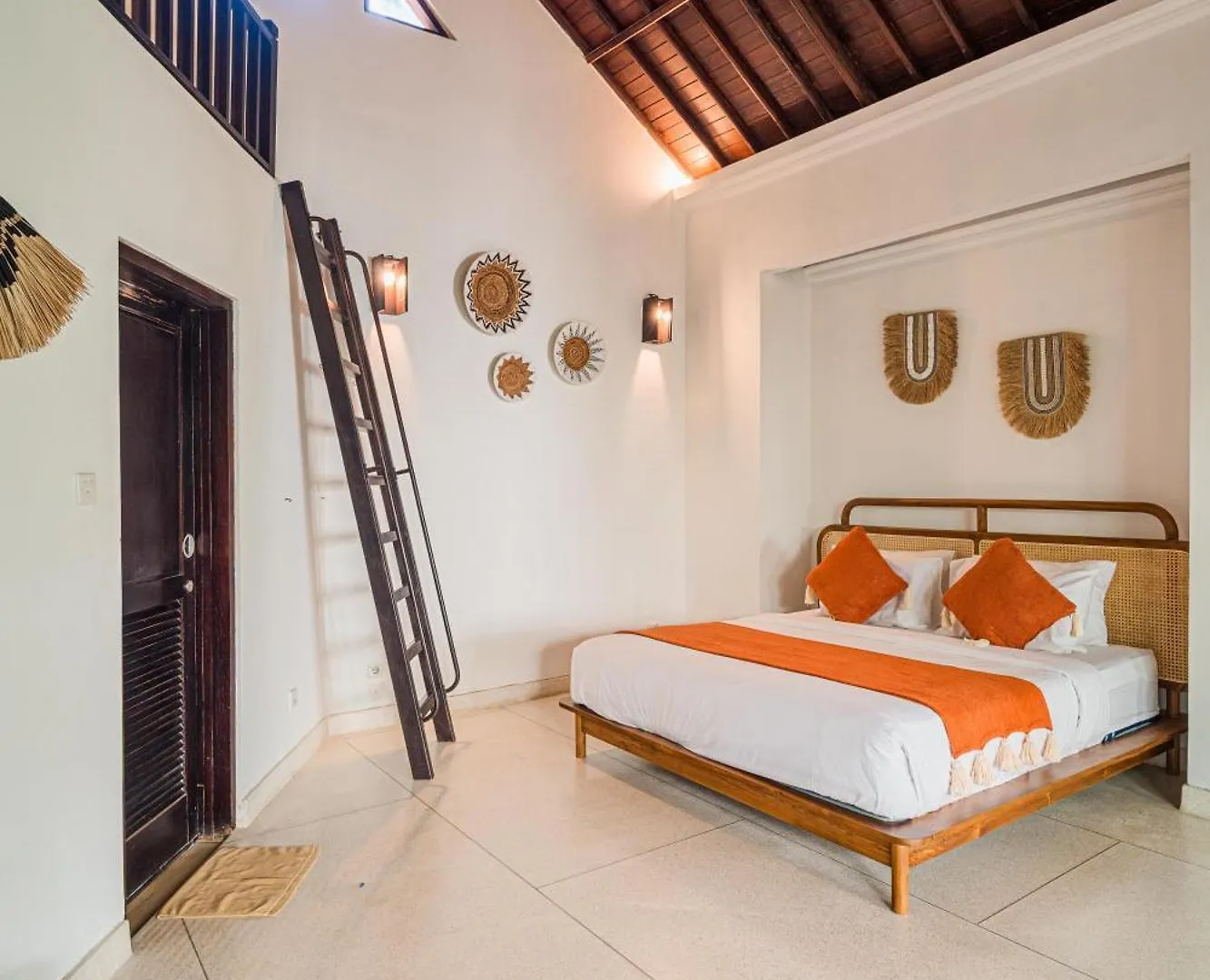 Villa Coconut Heaven By Bali Villa Solutions Seminyak