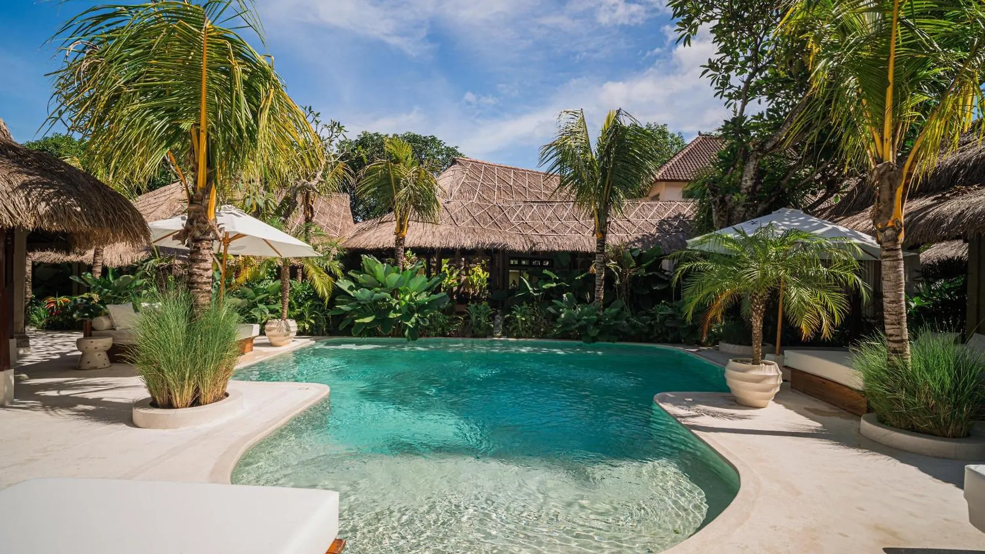 Villa Coconut Heaven By Bali Villa Solutions Seminyak