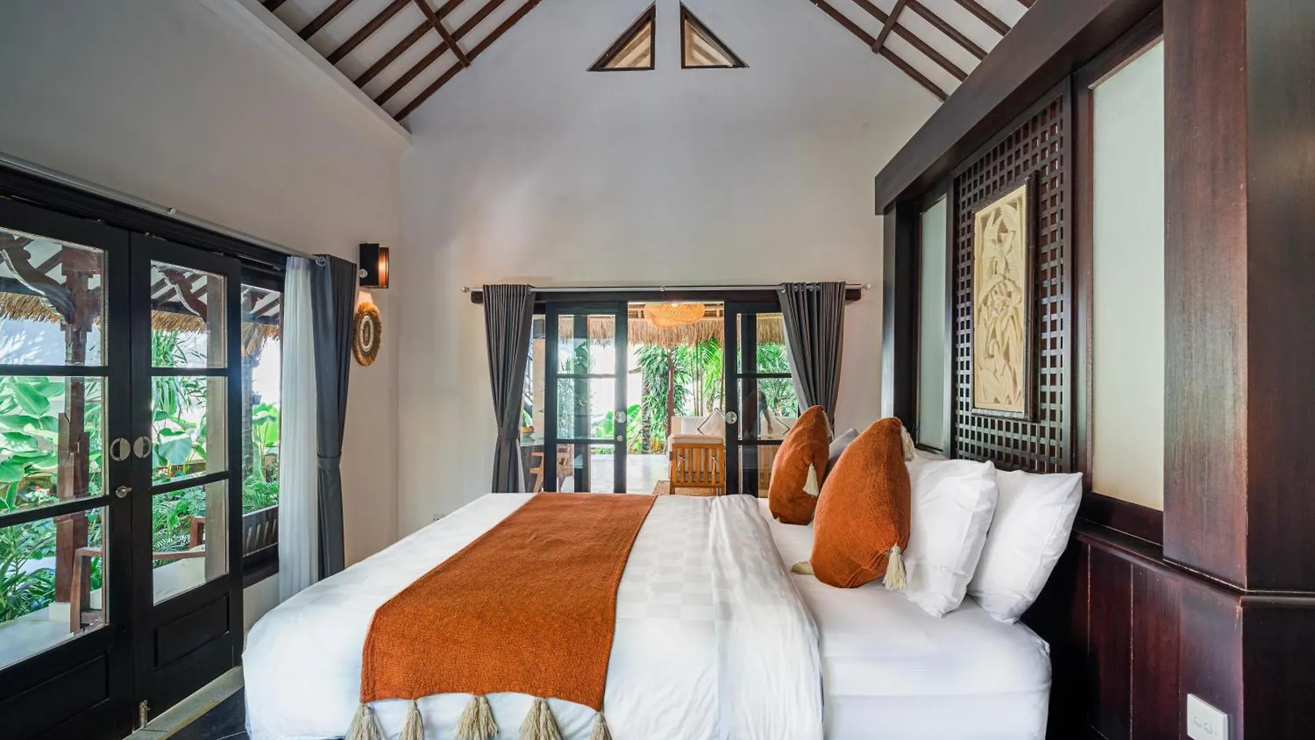 Villa Coconut Heaven By Bali Villa Solutions Seminyak