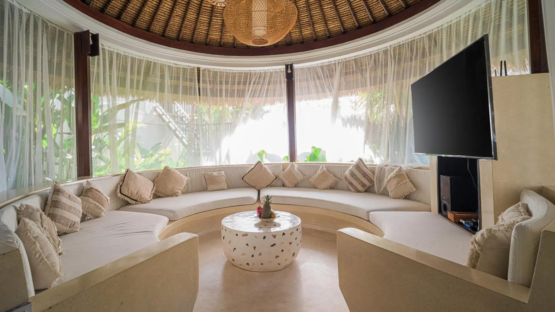 Villa Coconut Heaven By Bali Villa Solutions Seminyak
