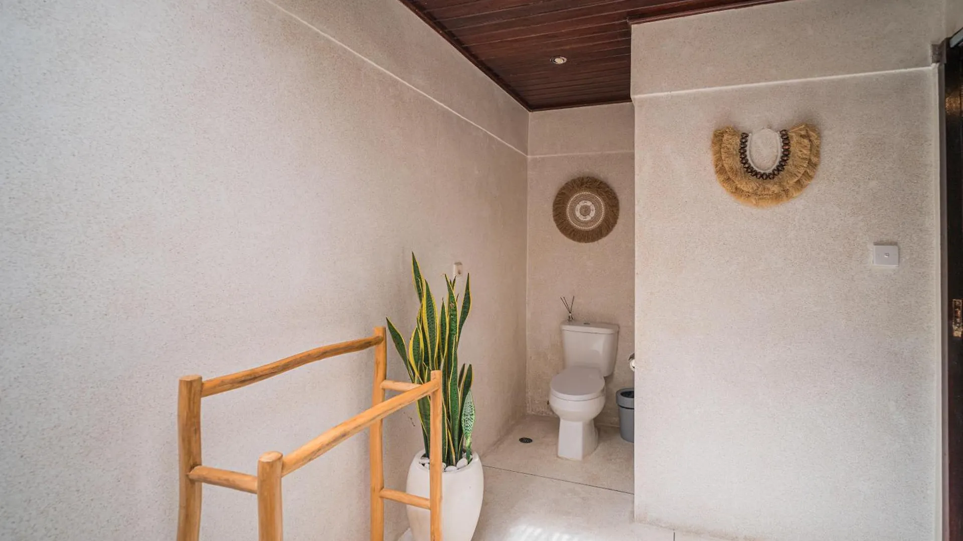 סמיניאק Villa Coconut Heaven By Bali Villa Solutions אינדונזיה