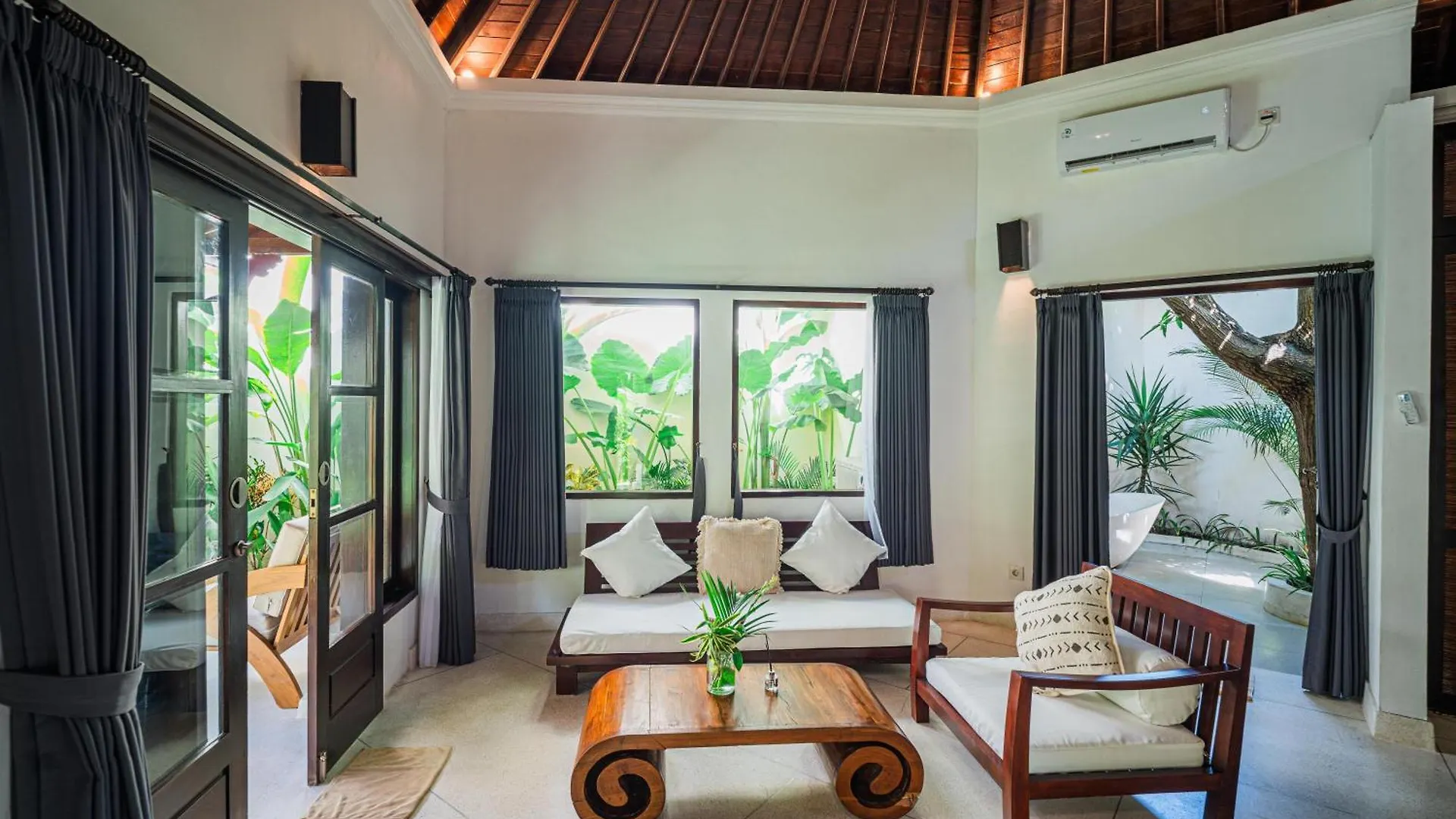 Villa Coconut Heaven By Bali Villa Solutions Seminyak Indonesia