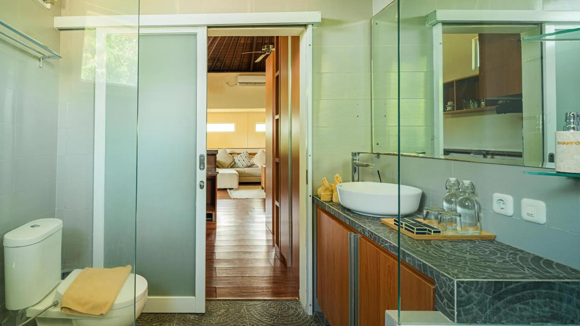 Villa Coconut Heaven By Bali Villa Solutions Seminyak 0*,  Indonesia